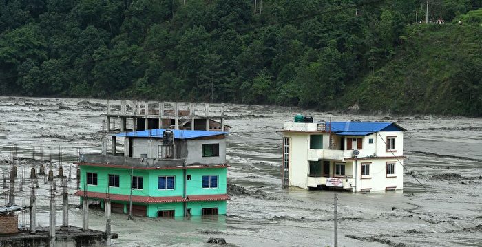 尼泊尔洪水25人失踪 11死含两中国工人