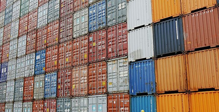 中国港口货物积压或影响今年假日购物