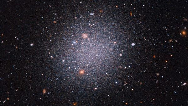研究發現神祕星系裡沒有暗物質 科學家不解