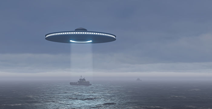 前苏联海军总司令：帽状UFO从海中飞出
