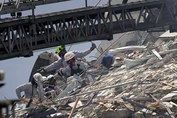 【更新】佛州12層大樓倒塌 159人下落不明