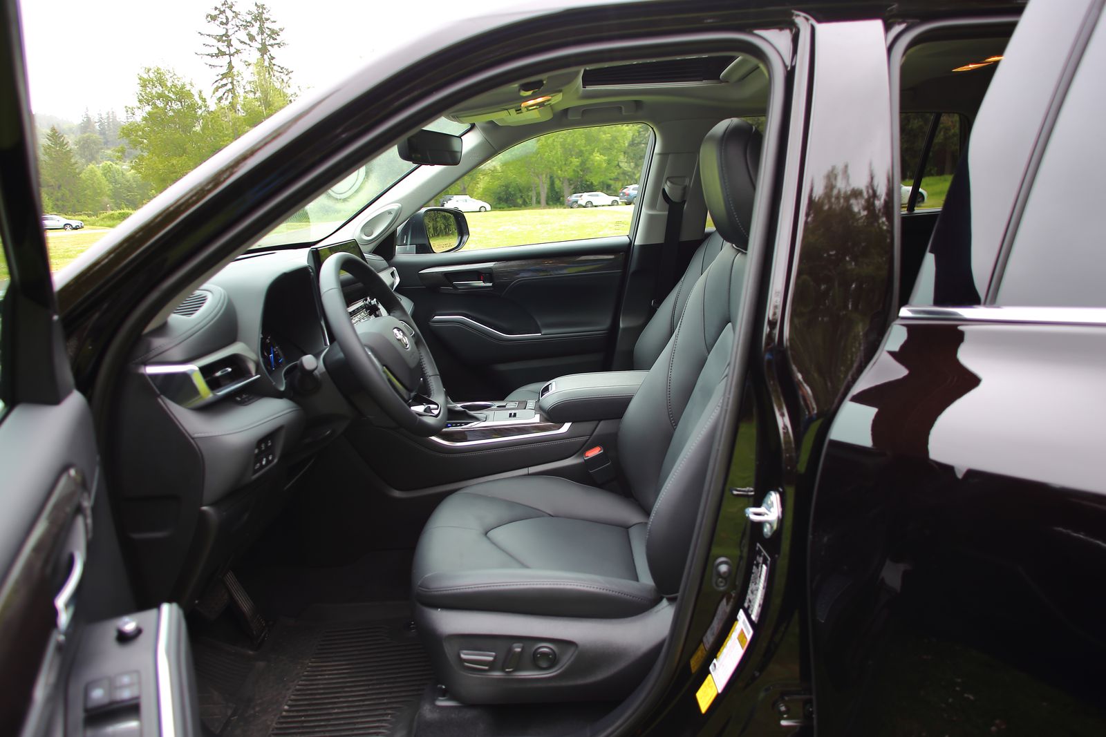 2021 Toyota Highlander Hybrid Ltd。〈李奥／大纪元〉