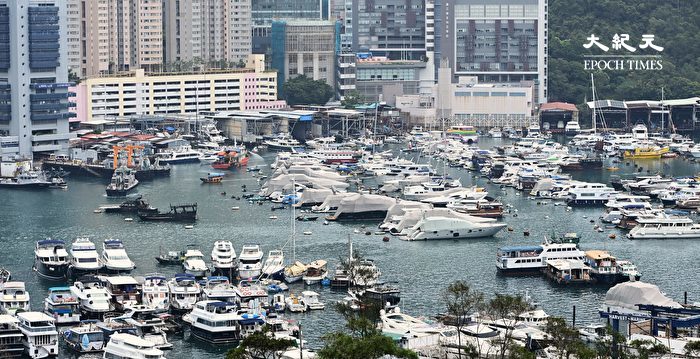 港南避风塘起火波及30多艘船 10余艘沉没