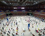 莫德納開打湧人潮 屏縣中大型施打站延長1天