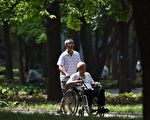 千百度：缴费年限提高，网友：怕活不到领养老金那天