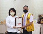 黄敏惠感谢民间捐赠6部AI智慧测温消毒机