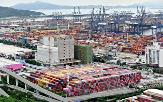 中国企业货物难以送往海外 爆物流危机