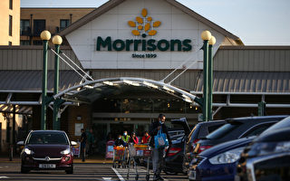 英國第四大超市大股東拒絶收購案