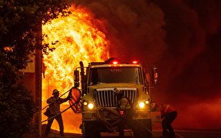 新泽西化工厂大火警报11次 200消防员扑救