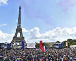 組圖：巴黎舉行奧運交接儀式 現場人山人海