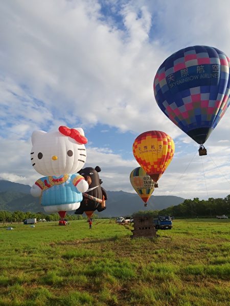 台東熱氣球嘉年華在池上牧野度假村舉辦台東人限定的繫留體驗活動。