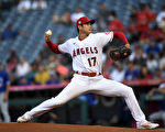 MLB先发首棒又胜投 大谷翔平创百年纪录