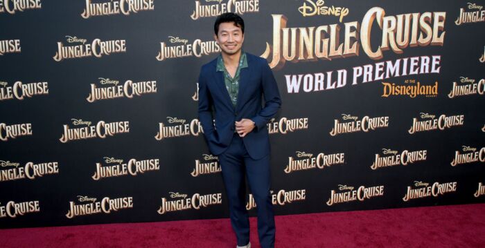 《尚气》男星刘思慕求婚成功 台裔女友晒钻戒