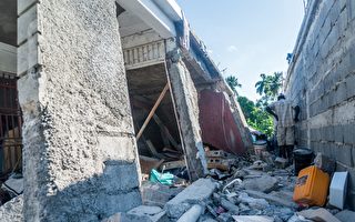 组图：海地发生7.2级强震 近1300人死亡