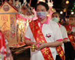施放水灯头  林右昌：祝祷疫情早日过去