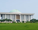 韩国执政党强推媒体仲裁法 各界担忧