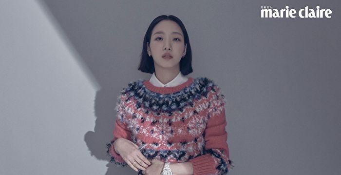 金高银演出《盼望的大海》 敬重歌手伙伴