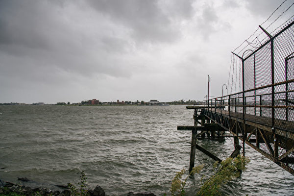 「極為罕見」颶風艾達使密西西比河水倒流