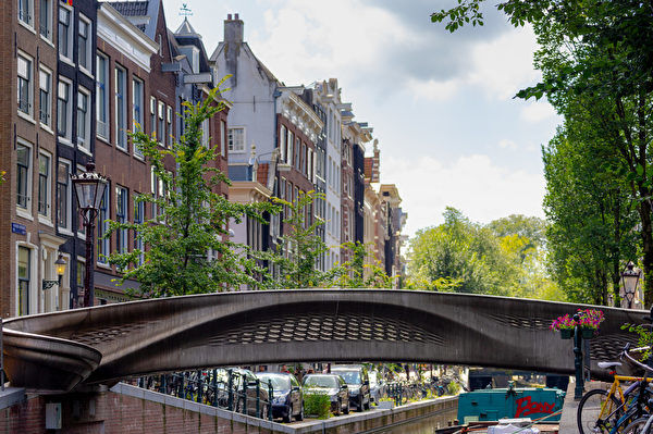 世界首座3D打印鋼製橋梁 荷蘭落成啟用