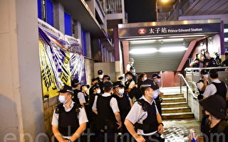 組圖：勿忘8.31 香港市民至地鐵太子站悼念