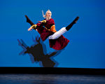 组图六：中国古典舞大赛男子组银奖得主风采