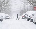暴风雪袭击加拿大 数百航班受影响取消