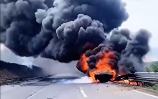 京瀋高速油罐車與貨車相撞引發大火