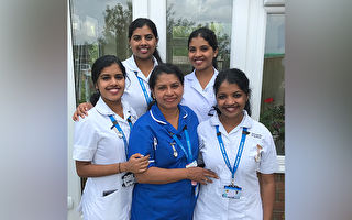 跟隨母親腳步 英國四胞胎姐妹都成專業護士
