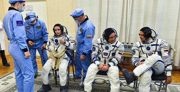 组图：首部太空拍摄电影 俄罗斯剧组开先例