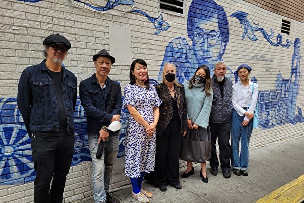 紐約華埠添青花瓷壁畫 紀念已逝亞裔攝影師