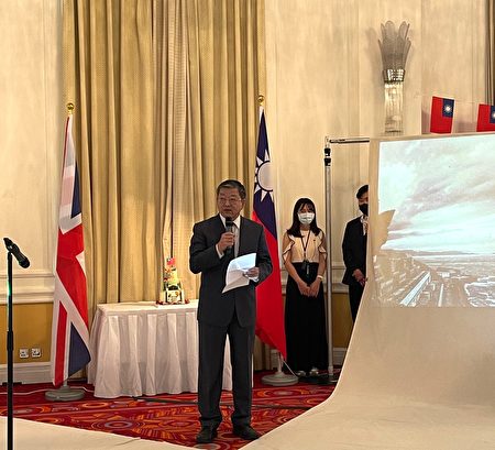 10月9日，英国的台湾侨学界在伦敦希尔顿饭店举办了双十国庆艺术飨宴活动