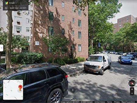 中槍身亡的24歲亞裔女性梁佳美（Jamie Liang，音譯）住所——位於曼哈頓東20街的526號公寓樓内。