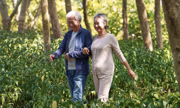哈佛大學一項「史上為期最長」的研究發現，長壽的關鍵原因在於好的人際關係。(Shutterstock)