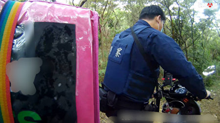 熊貓導航迷陷山中，桃園龜山警方搜救脫困。