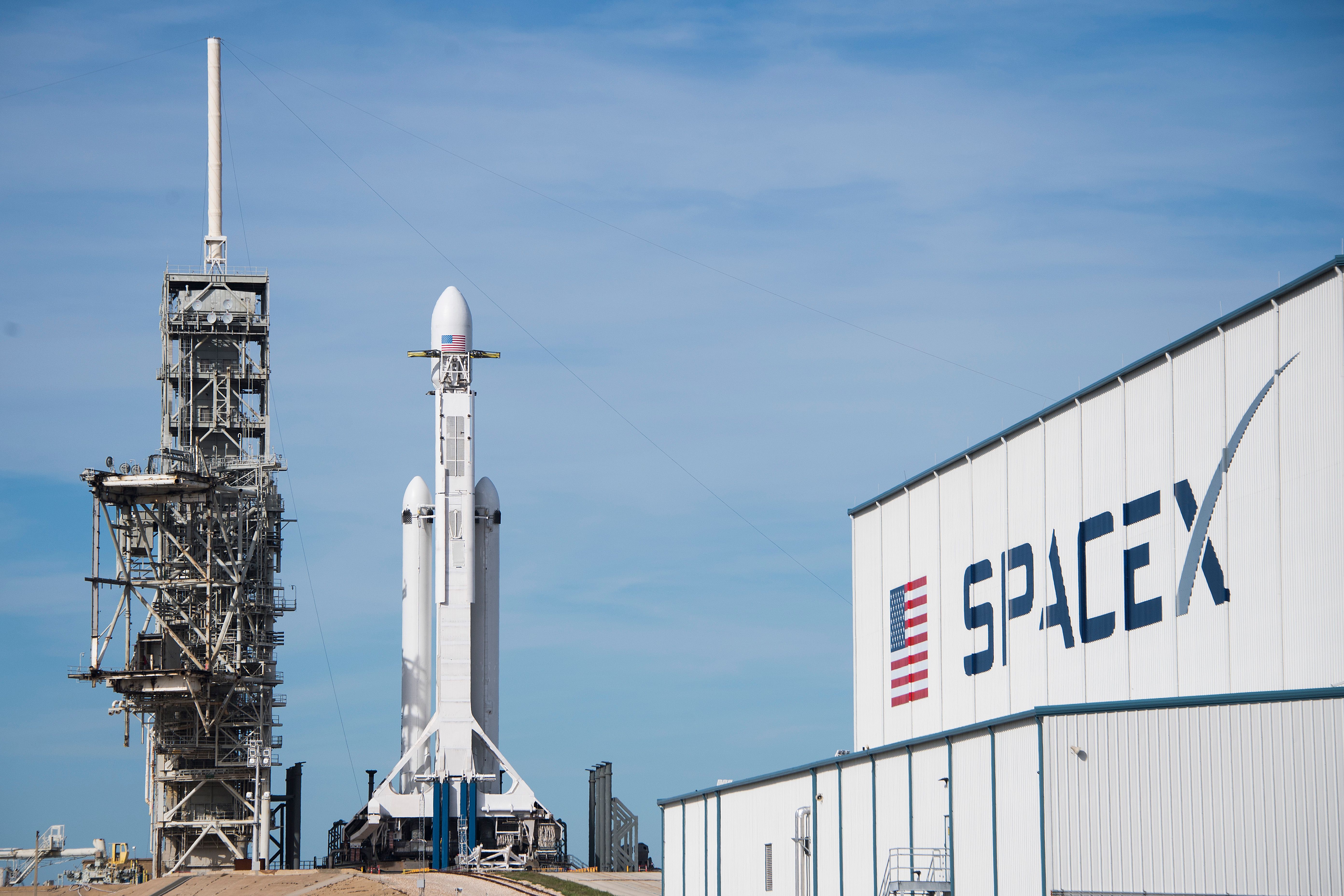 SpaceX取得登月计划合约，示意图。