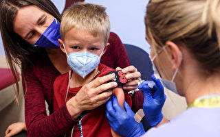 聖地亞哥為 5-11歲兒童注射輝瑞疫苗