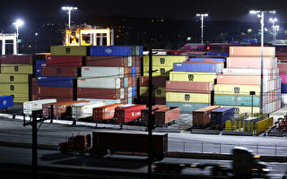 拜登政府公布港口升级计划 缓解供应链危机