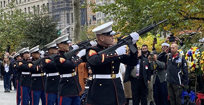 纽约恢复老兵节游行 感谢保卫自由的人