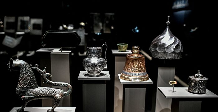 组图：法国阿尔萨尼收藏展 历史跨越五千年