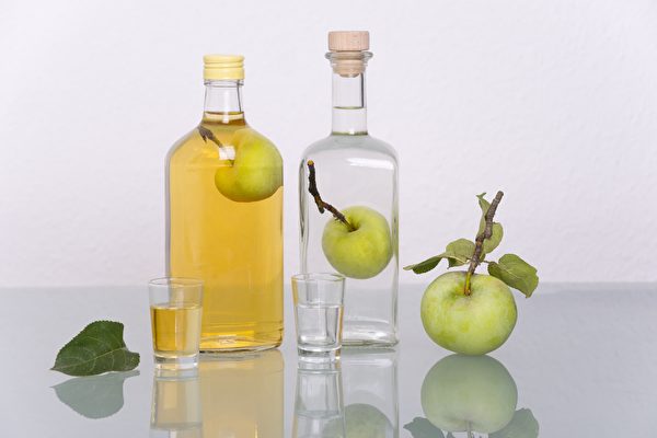 蘋果如何放進酒瓶裡？ 讓日本網友告訴你