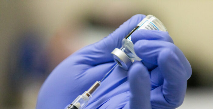 疫苗宗教豁免申请被拒 空军军官起诉拜登政府