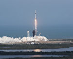 SpaceX发射火箭看到意外奇景