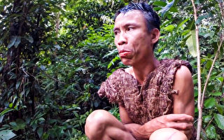 越南军队丛林探险 发现“现代真人版泰山”
