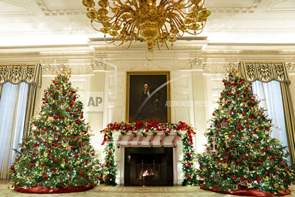 白宫公布圣诞装饰 向抗疫一线人员致敬