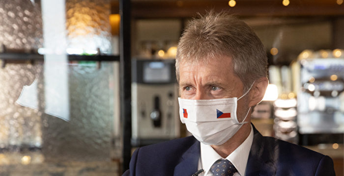 捷克参院议长:落实公民社会可阻挡独裁者