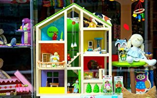 惠灵顿一家圣诞玩具店已免费向父母开放