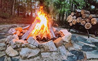 DIY后院火坑 享受冬季的温暖夜晚