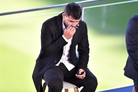 因心臟健康問題 阿根廷球星阿奎羅宣布退役