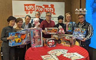 圣诞节来临 华埠六千份玩具赠儿童