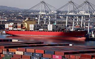 南加双港拥堵困境改善 美供应链压力仍巨大